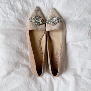 ✨NWOT✨Sole Society Pointed Velvet Flats rhinestone 9.5